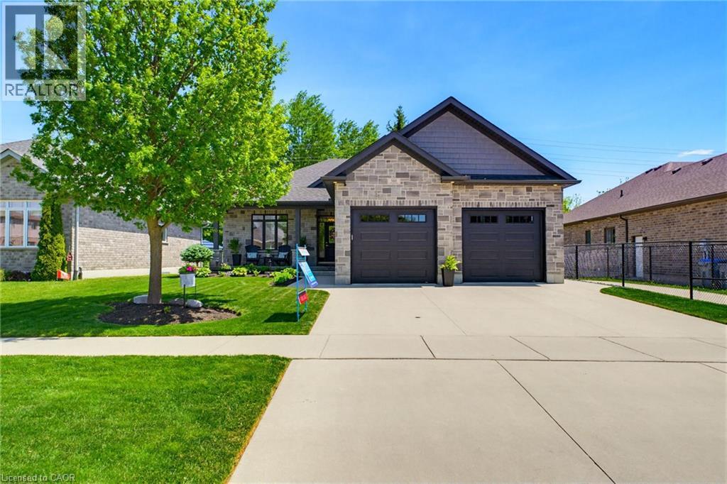 560 ROGERS Road, Listowel