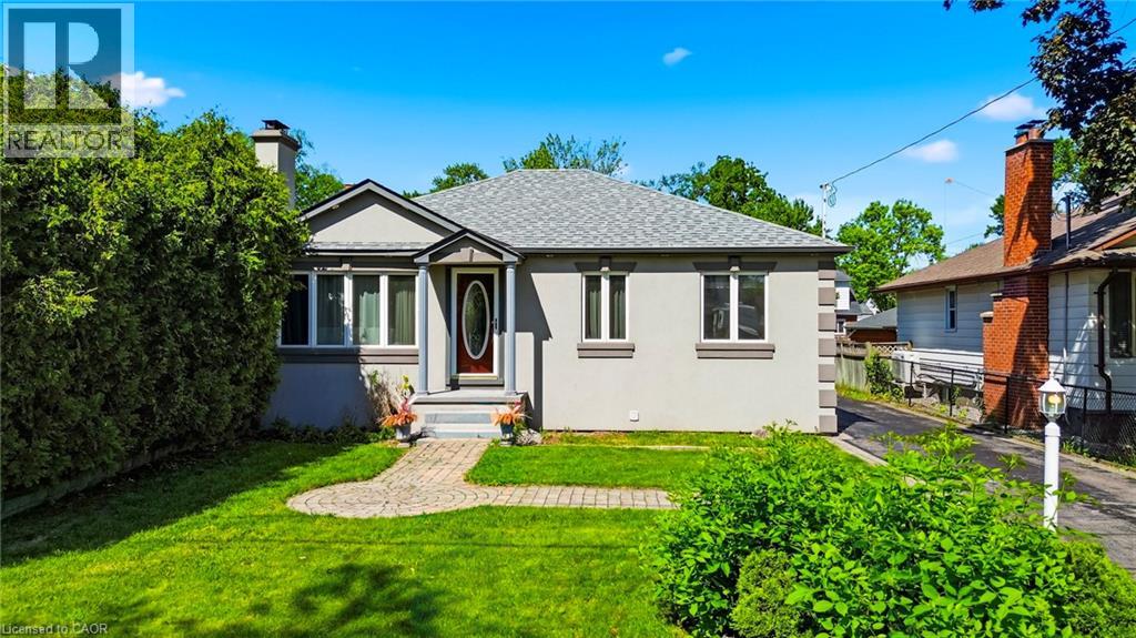 253 MAURICE Drive, Oakville