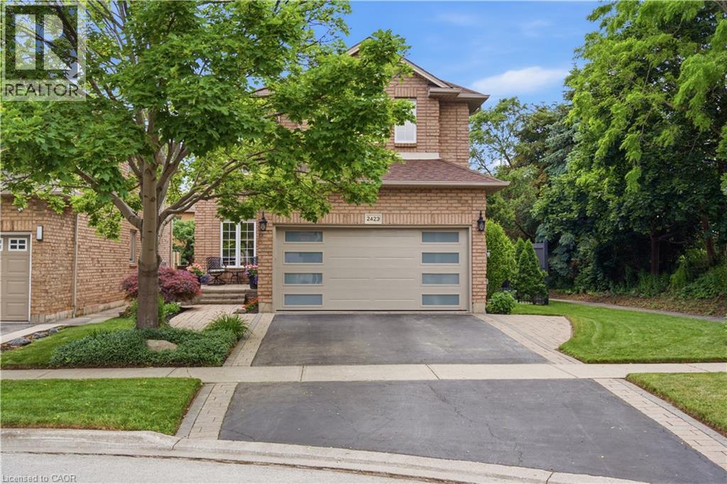 2423 VALLEY HEIGHTS Crescent, Oakville