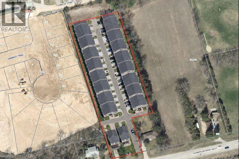 211 THOMPSON Road W, Waterford