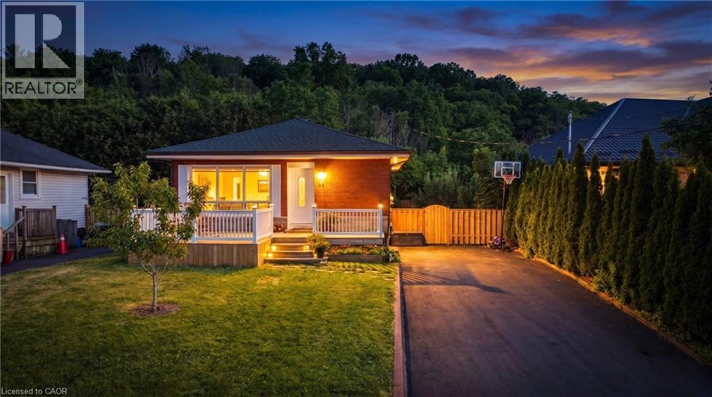 17 ALBA Street, Stoney Creek