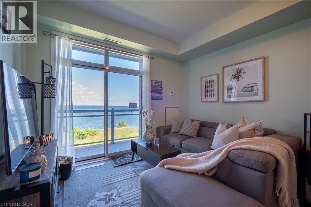 35 SOUTHSHORE Crescent UnitNo. 301, Hamilton