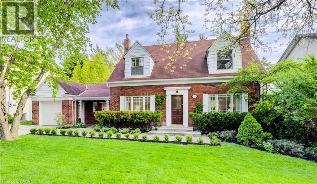 560 BLYTHWOOD Road, North York