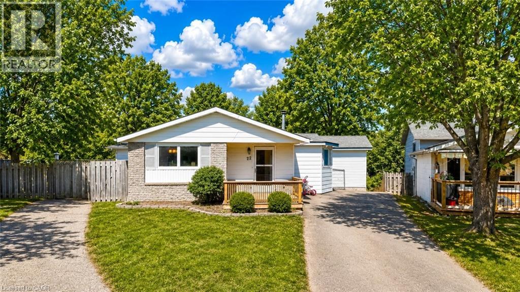 22 BLACKHORNE Crescent, Kitchener