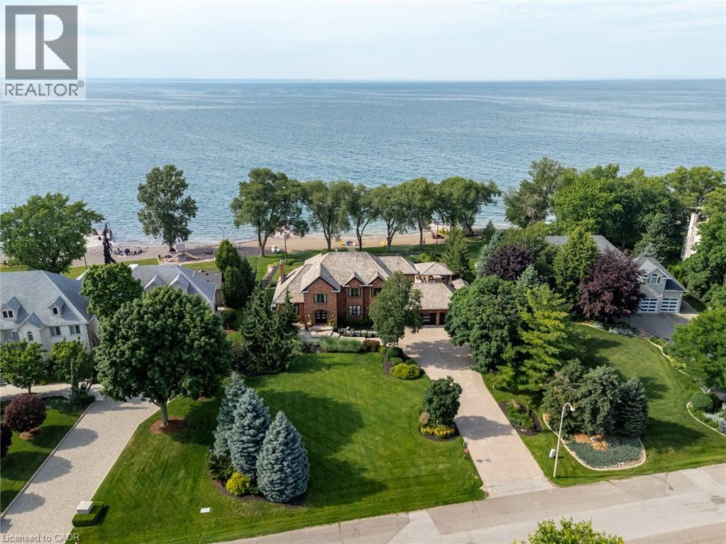 17 LOCHSIDE Drive, Stoney Creek