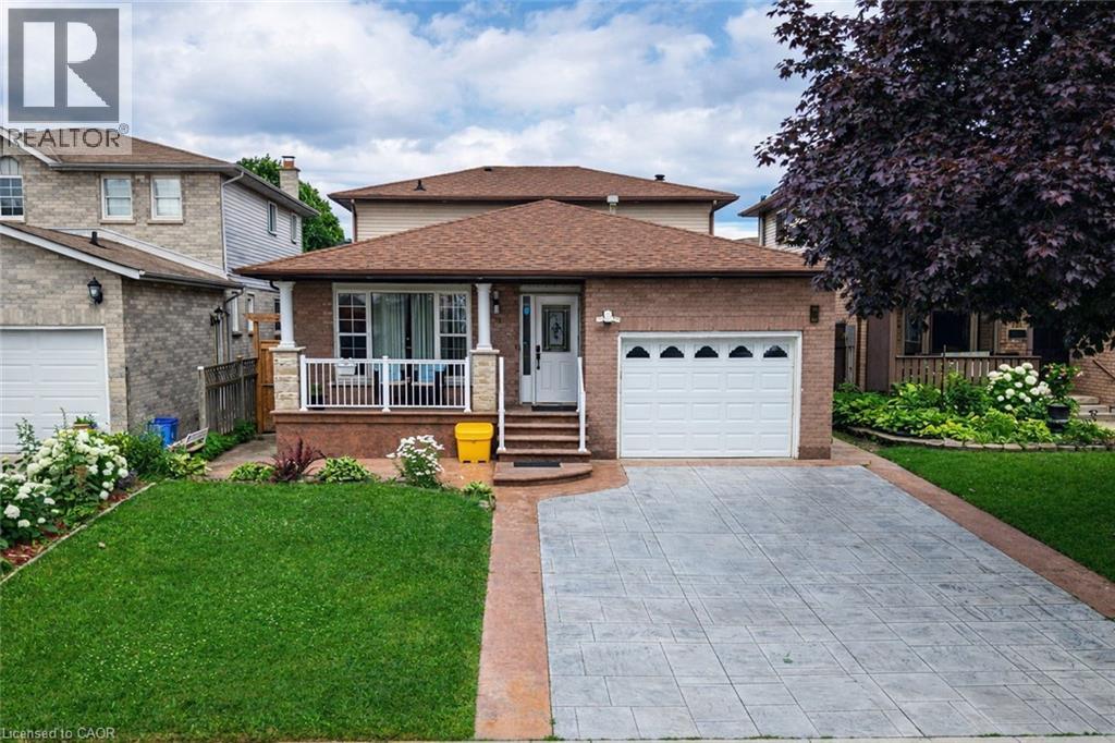 214 MERRILEE Crescent, Hamilton