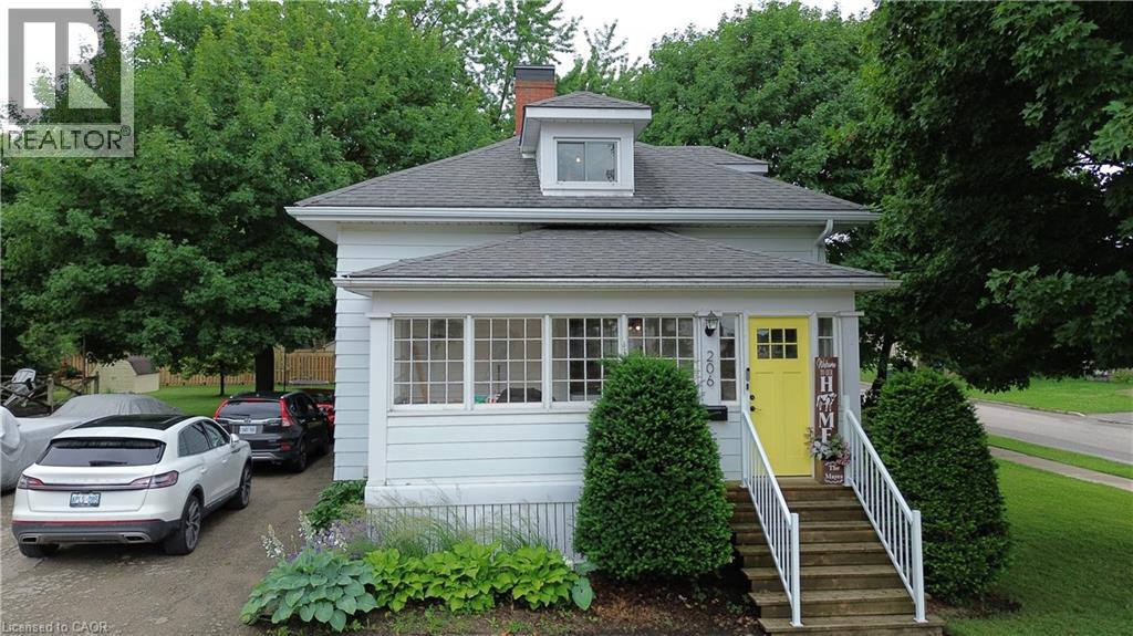 206 UNION Street E, Listowel