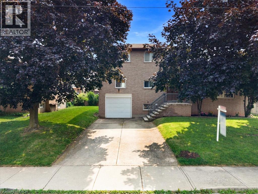 345 BERKINDALE Drive, Hamilton