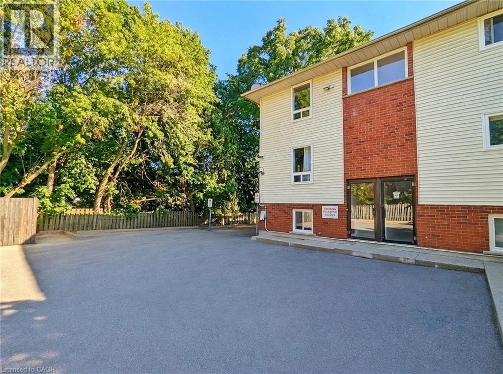 119 CEDAR Street S UnitNo. 14, Kitchener