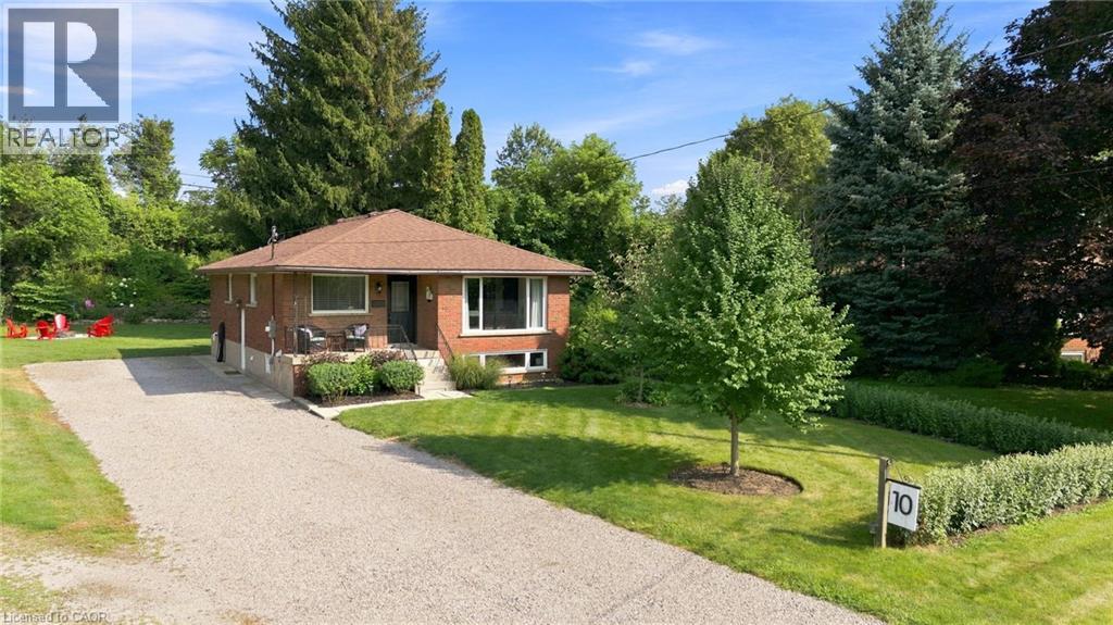10 TAYLOR Crescent, Dundas