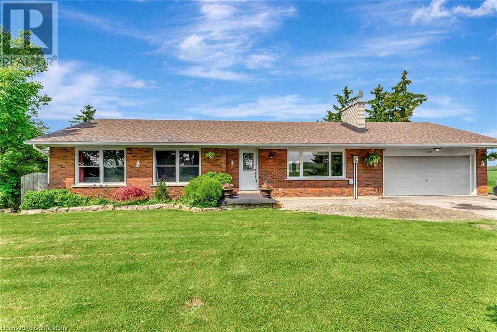 1301 KOHLER Road, Cayuga