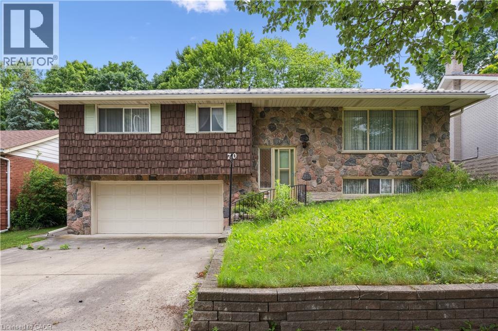 70 CHAMPLAIN Crescent, Kitchener