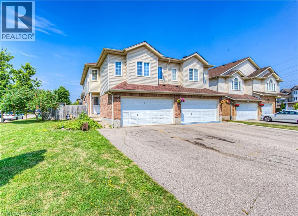 40 RED CLOVER Crescent, Kitchener