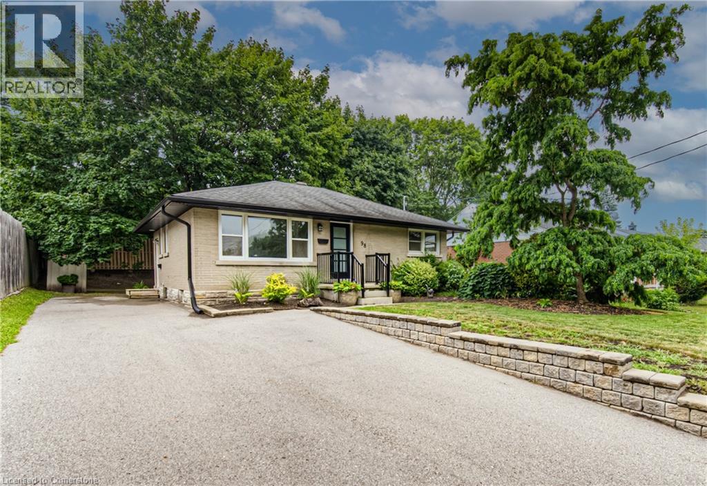 98 HARBER Avenue, Kitchener