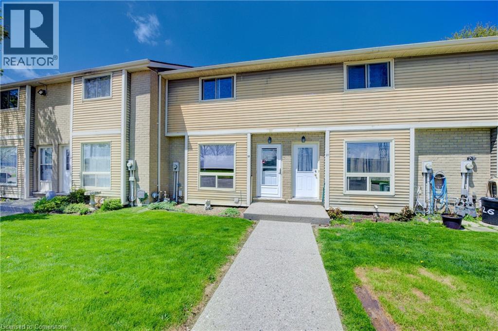879 PARKINSON Road UnitNo. 28, Woodstock