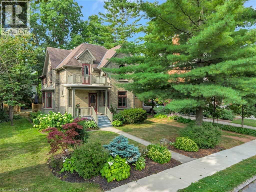 19 ROLAND Street, Kitchener