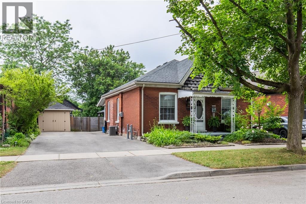 163 CAMPBELL Street, Brantford