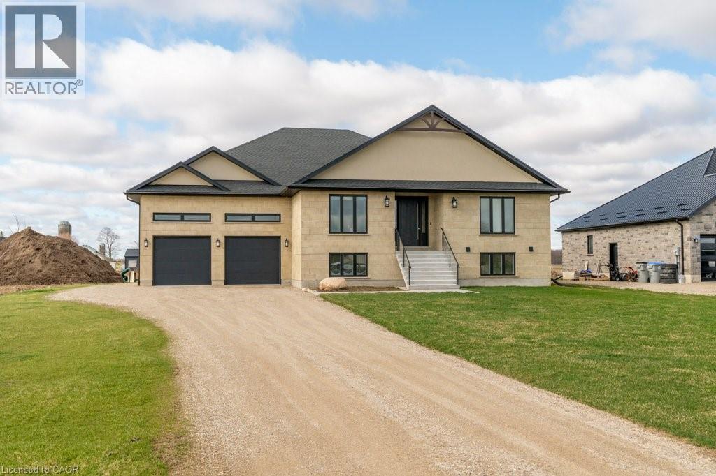 43711 ADELAIDE Street, Cranbrook