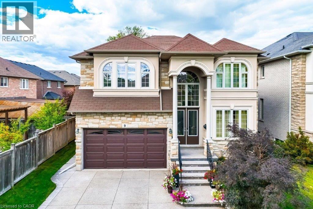 9 LORUPE Court, Hamilton