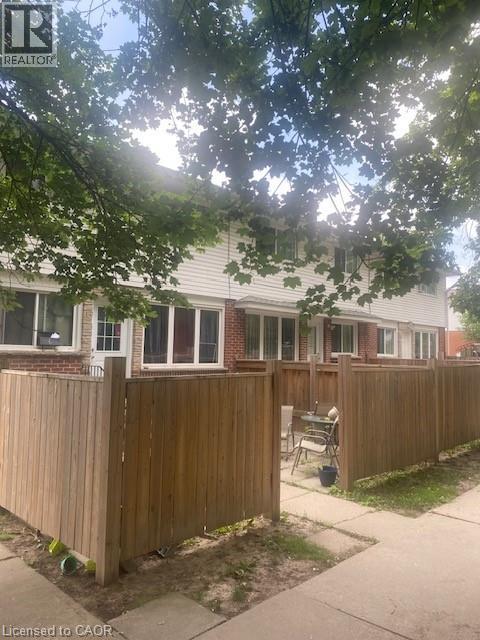 58 HAZELGLEN Drive, Kitchener