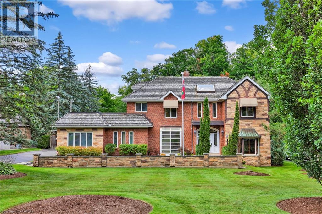 32 MAPLE HILL Drive, Kitchener