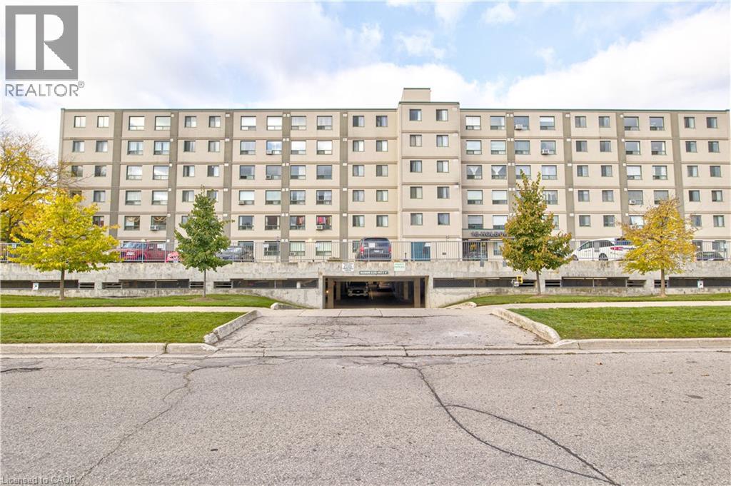 18 HOLBORN Court UnitNo. 104, Kitchener