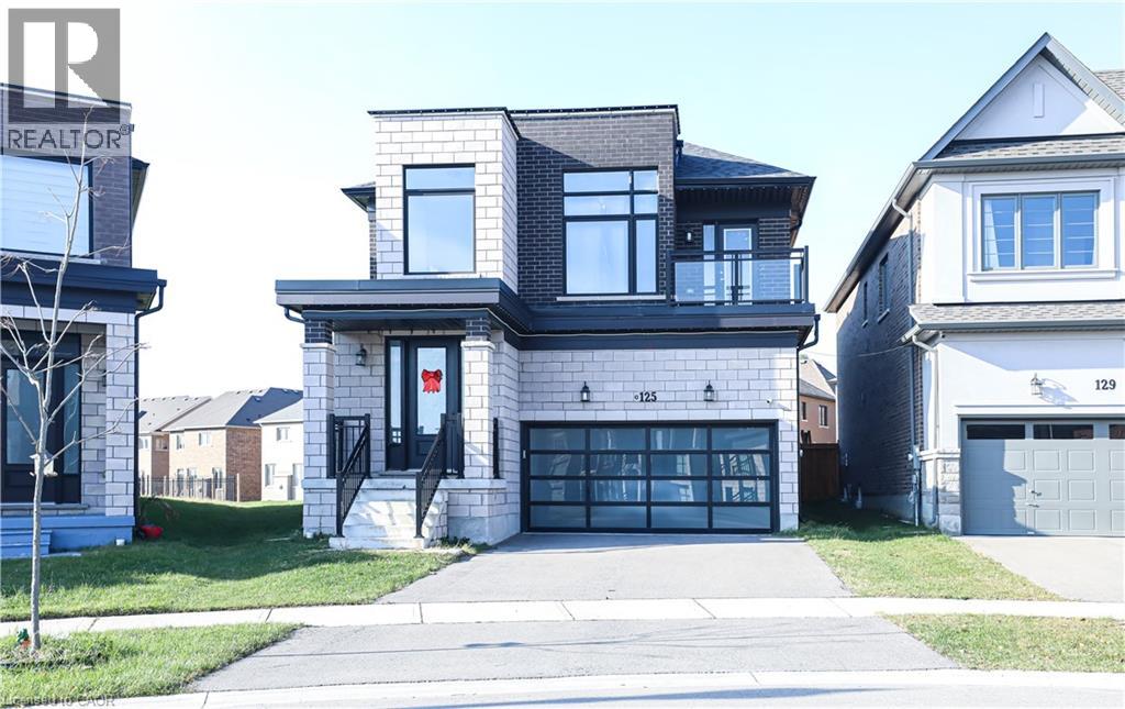 125 SILVERWOOD Crescent, Woodstock