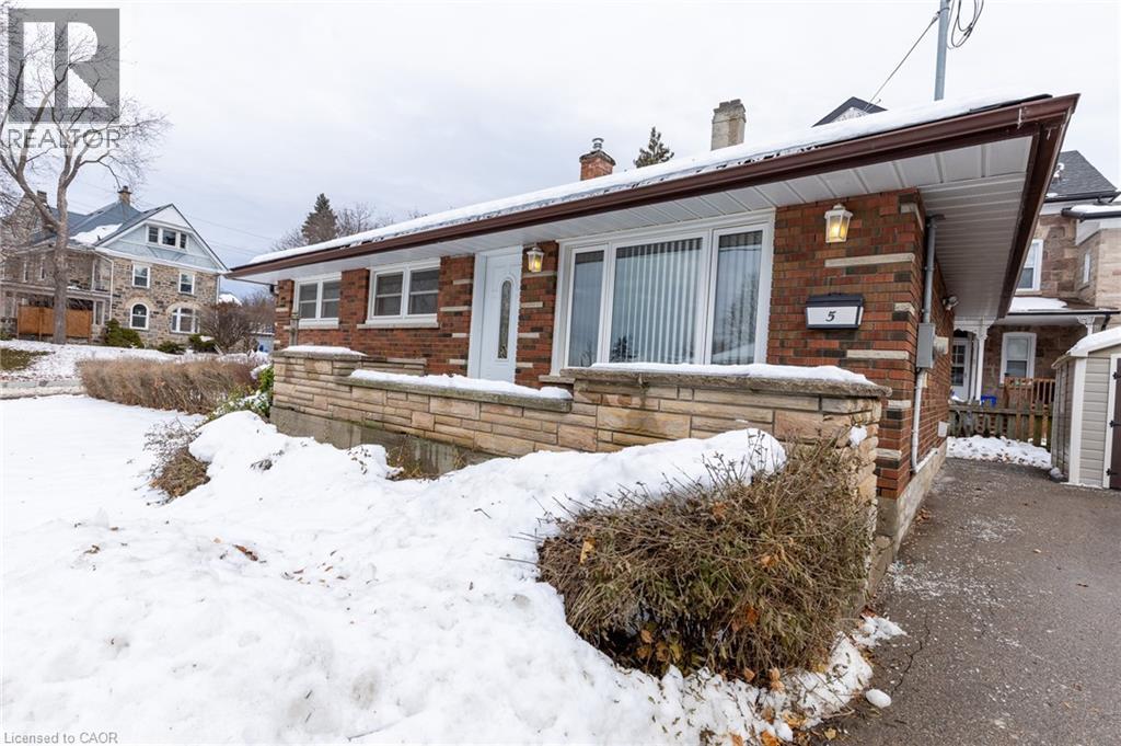 5 MCKENZIE Street, Cambridge