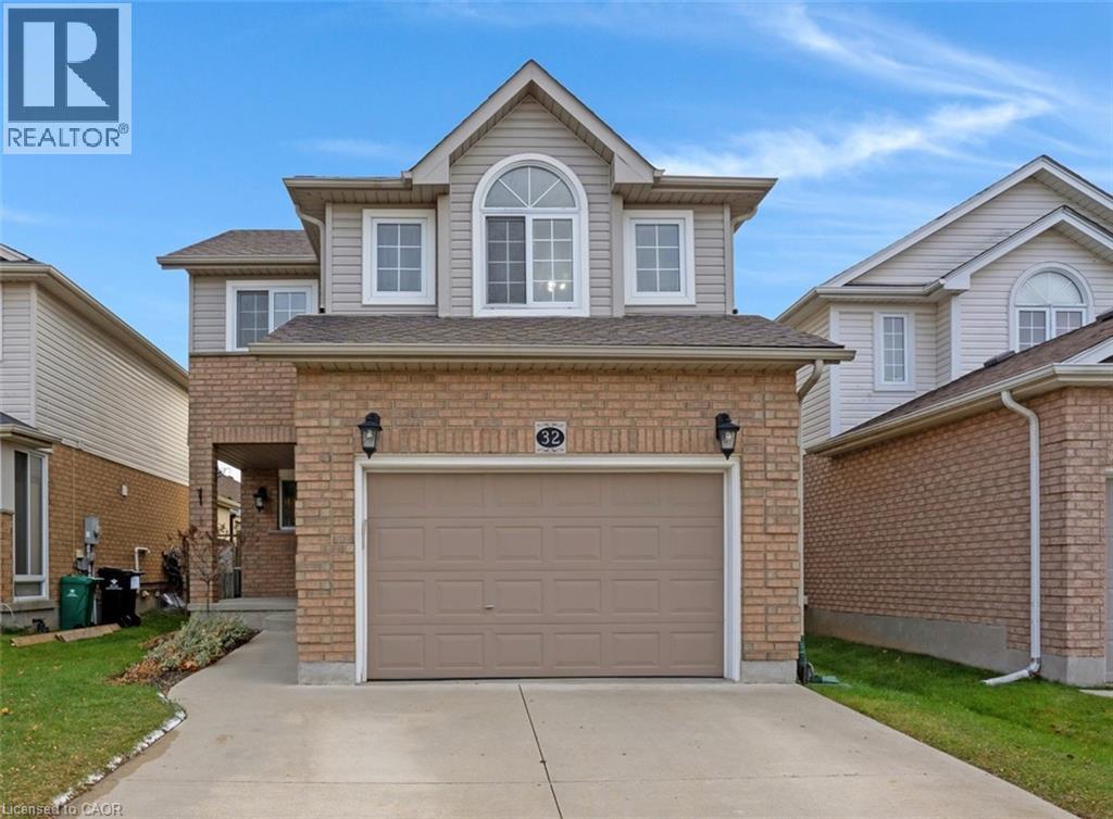 32 LILYWOOD Drive, Cambridge