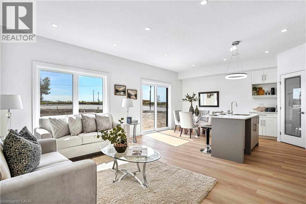 2572 CONSTANCE Avenue, London