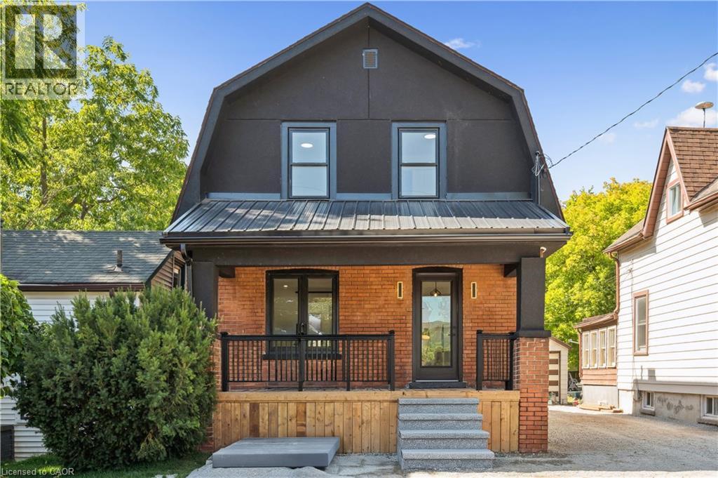 66 TRINITY Street, Stratford