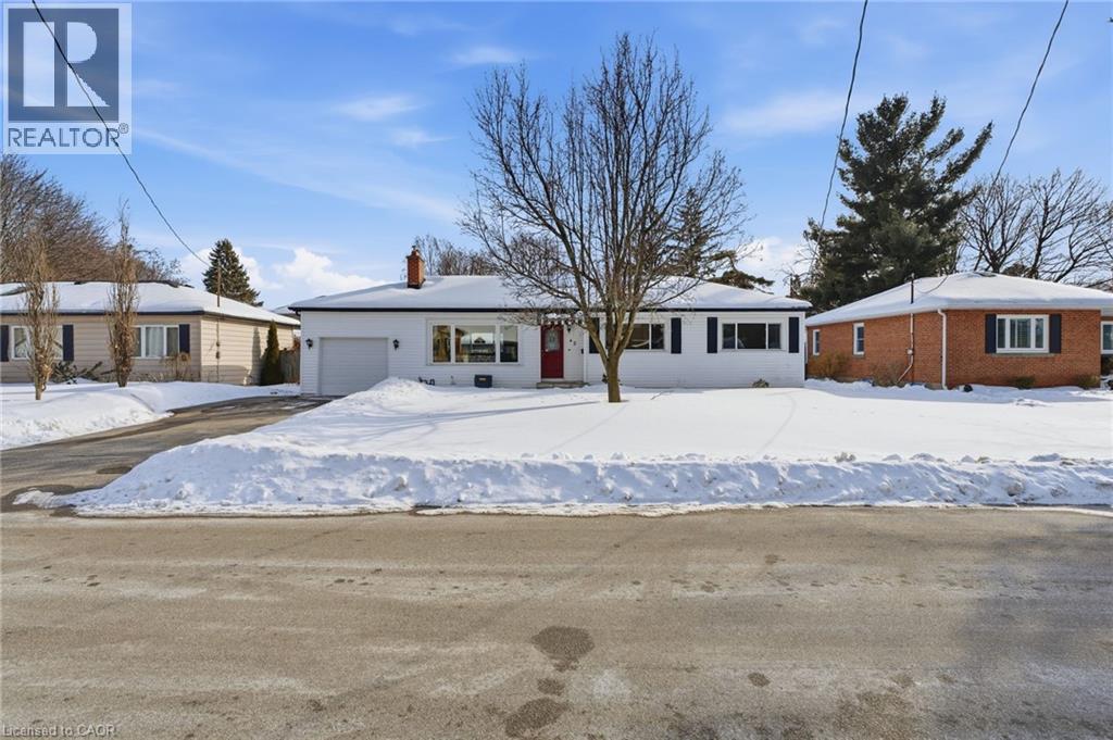 42 GILBERT Avenue, Ancaster