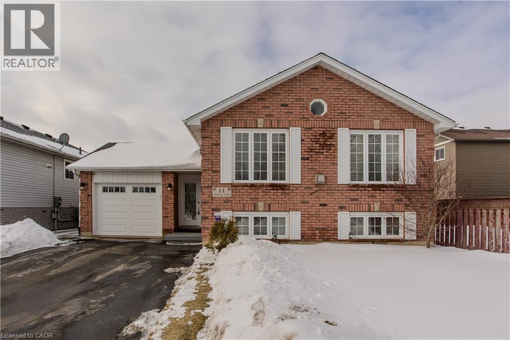 11 ROBINIA Lane, Brantford