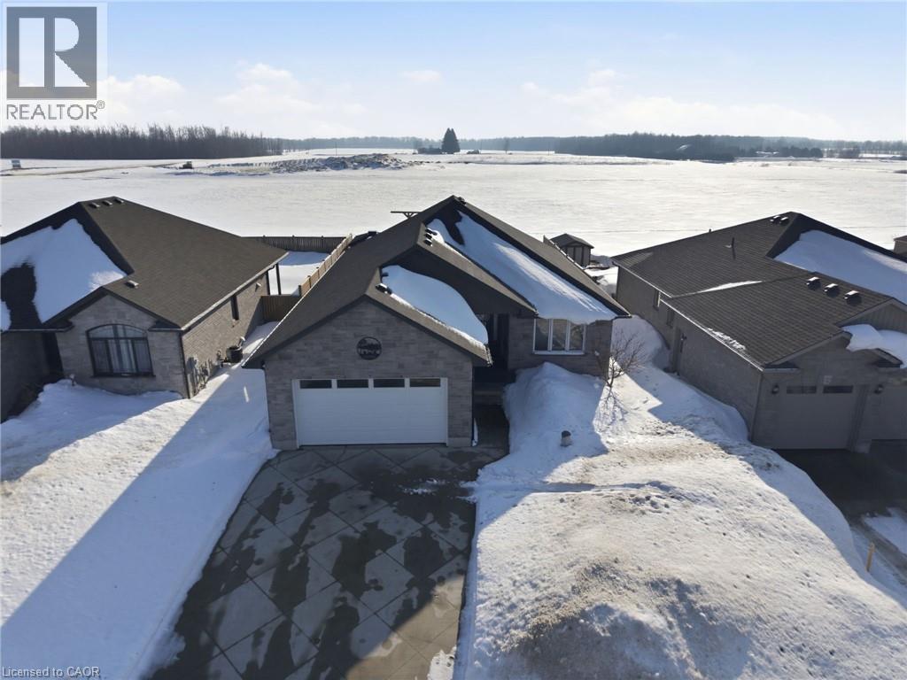 210 KROTZ Street W, Listowel