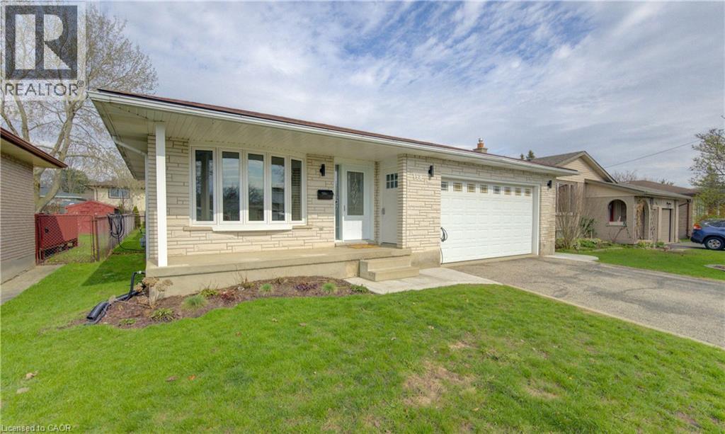 198 THE COUNTRY Way, Kitchener