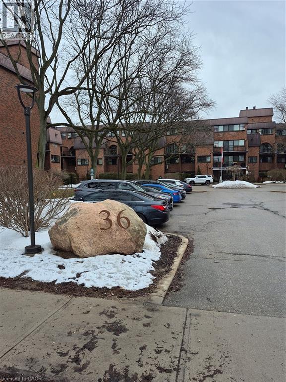 36 HAYHURST Road UnitNo. 334, Brantford