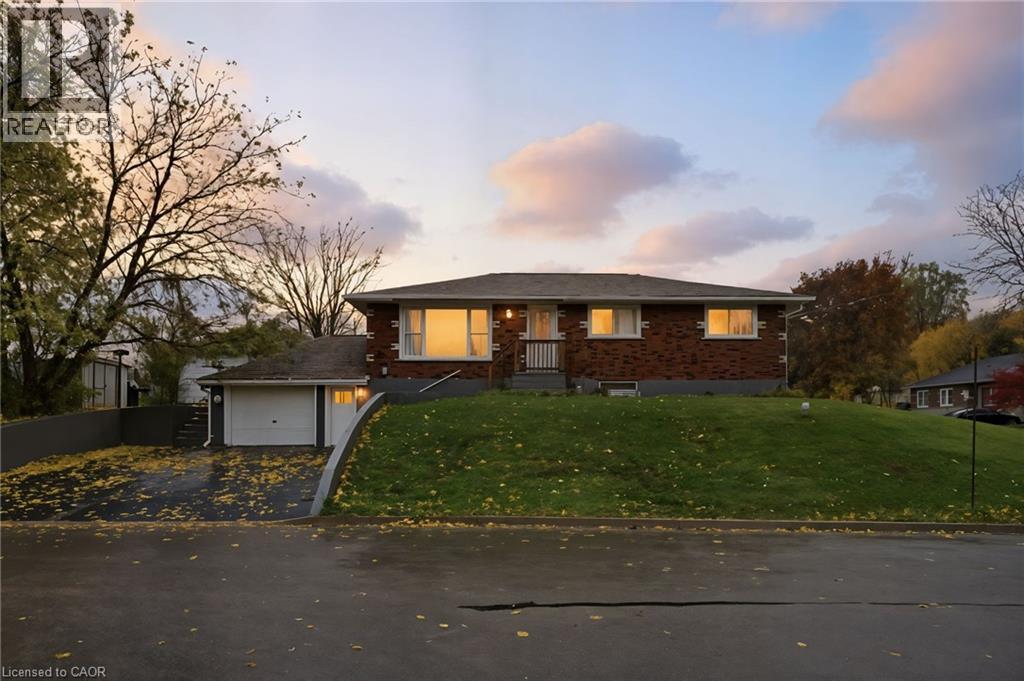 31 OAKWOOD Avenue, Simcoe