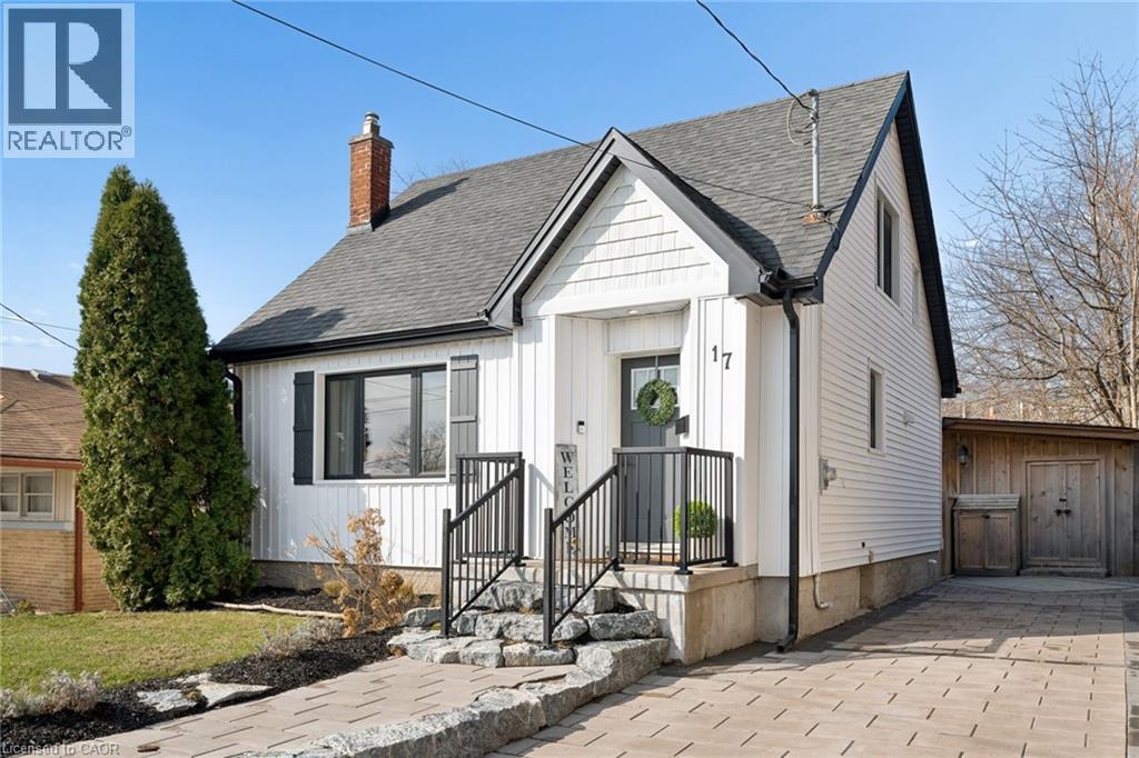 17 BARCLAY Avenue, Kitchener