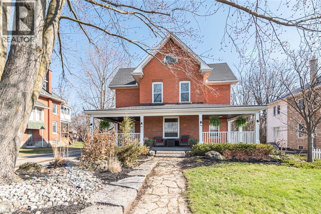 120 CAITHNESS Street E, Caledonia