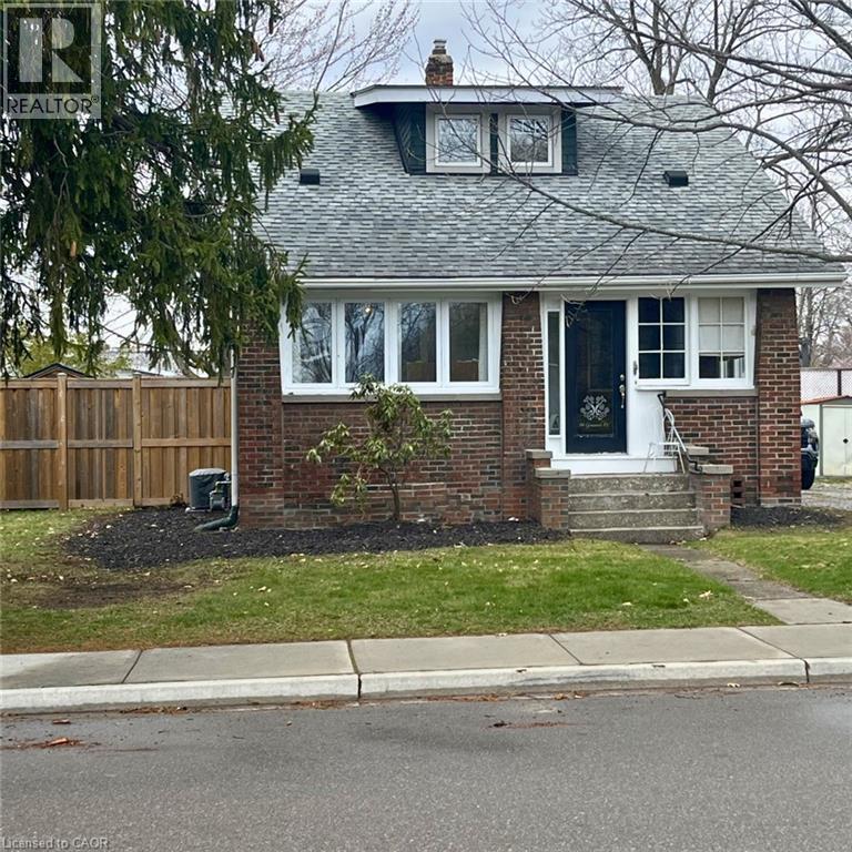 14 GREENOCK Street W, Port Dover