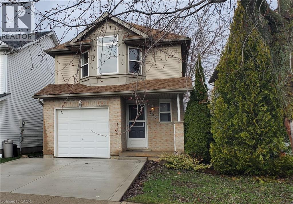 725 PARIS Boulevard, Waterloo