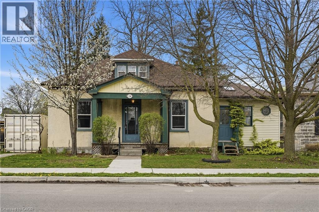 114 GRAND Avenue S, Cambridge