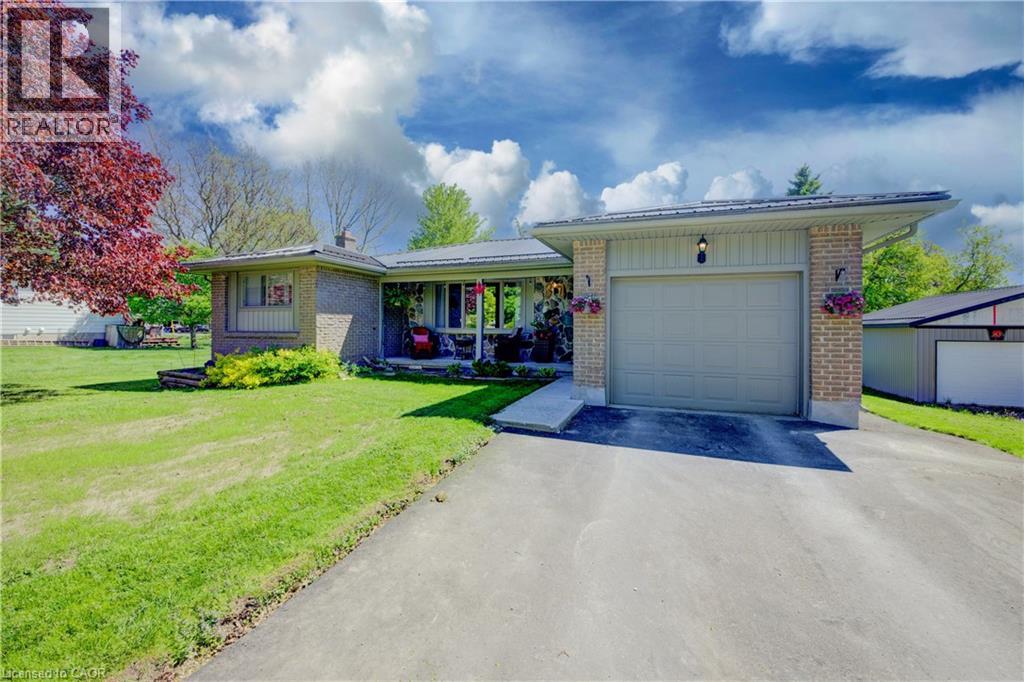1076 HENRY Street, Wellesley
