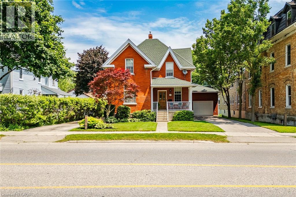 483 MAIN Street W, Listowel