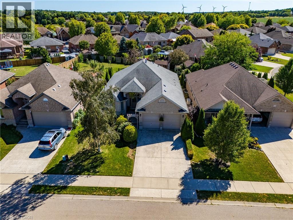 60 WILLOWDALE Crescent, Port Dover
