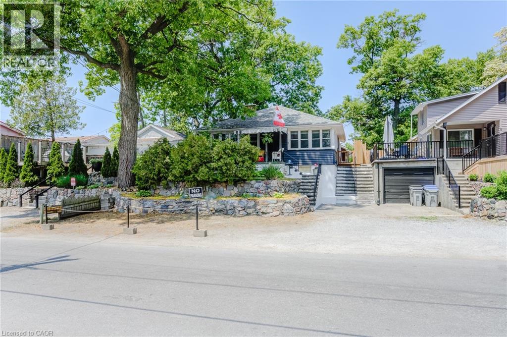 3 ELMWOOD Avenue, Grand Bend