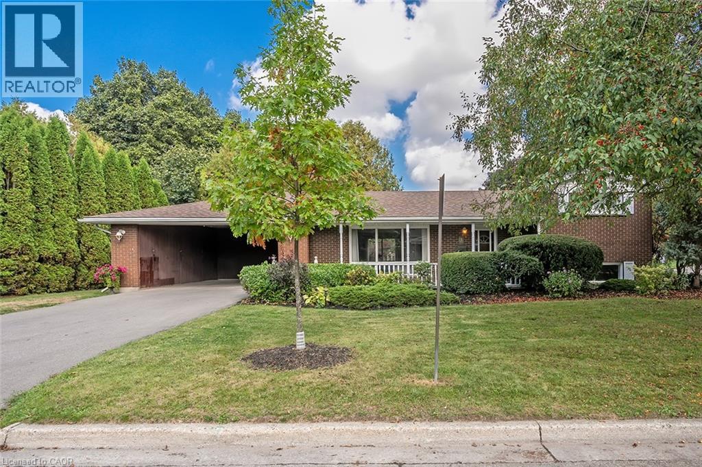 3 WHITE OAKS Avenue, Brantford