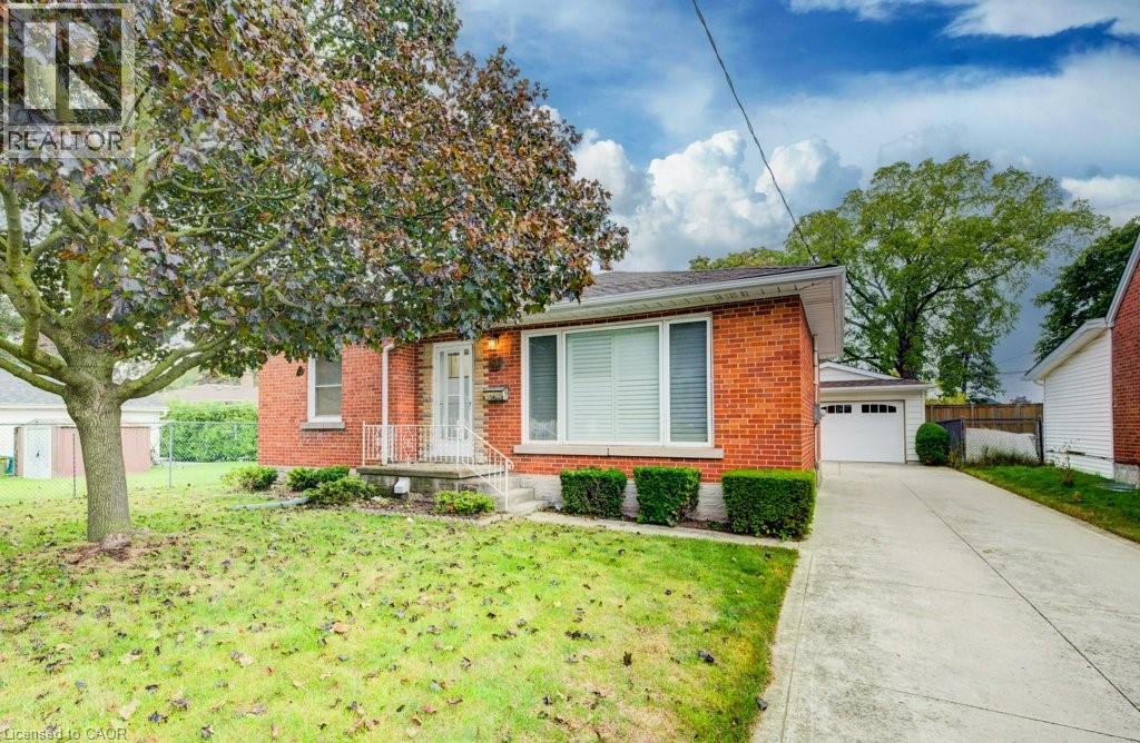 492 EPHRAIM Street, Kitchener