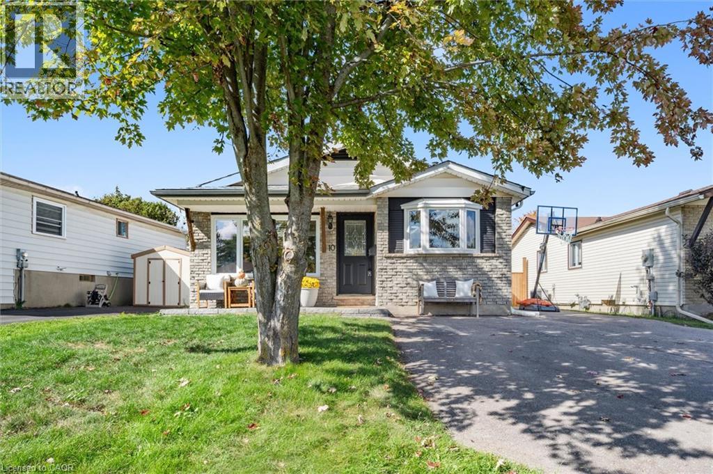 10 BROKEN OAK Crescent, Kitchener