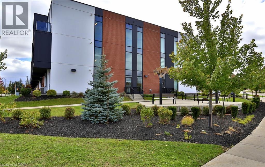 5 WAKE ROBIN Drive UnitNo. 118, Kitchener